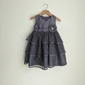 Girl 3T Dress. Gray. Layered. Lined. Jewelry butto